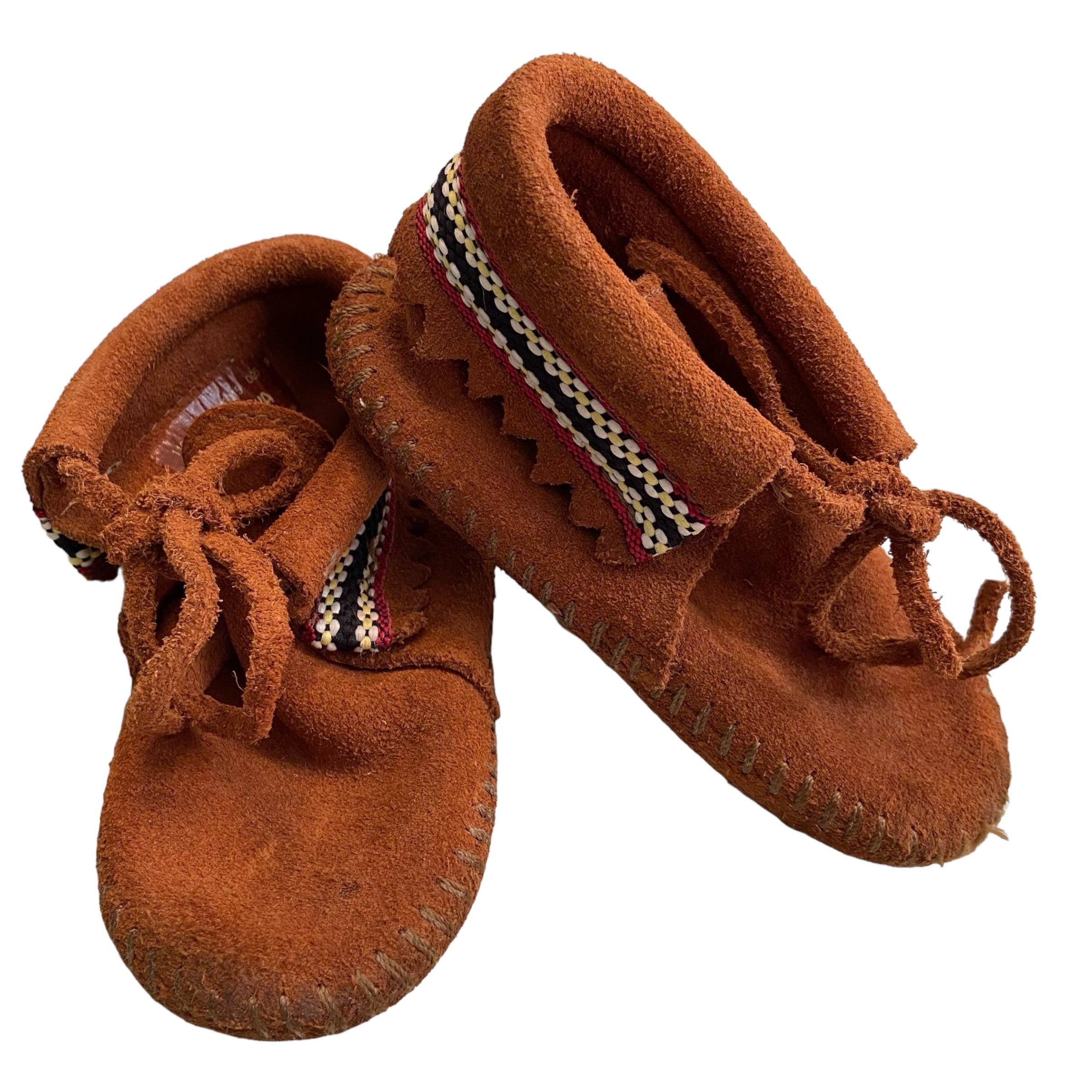 Minnetonka Moccasins, Size 6US
