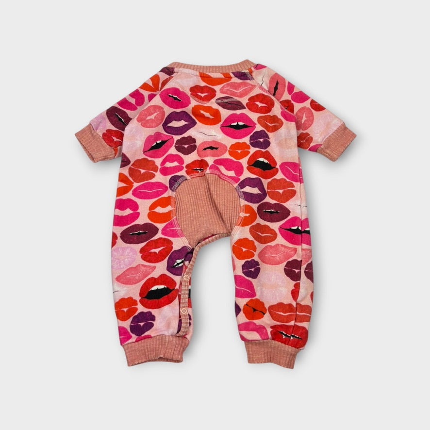Kip & Co Lips Onesie, Size 1