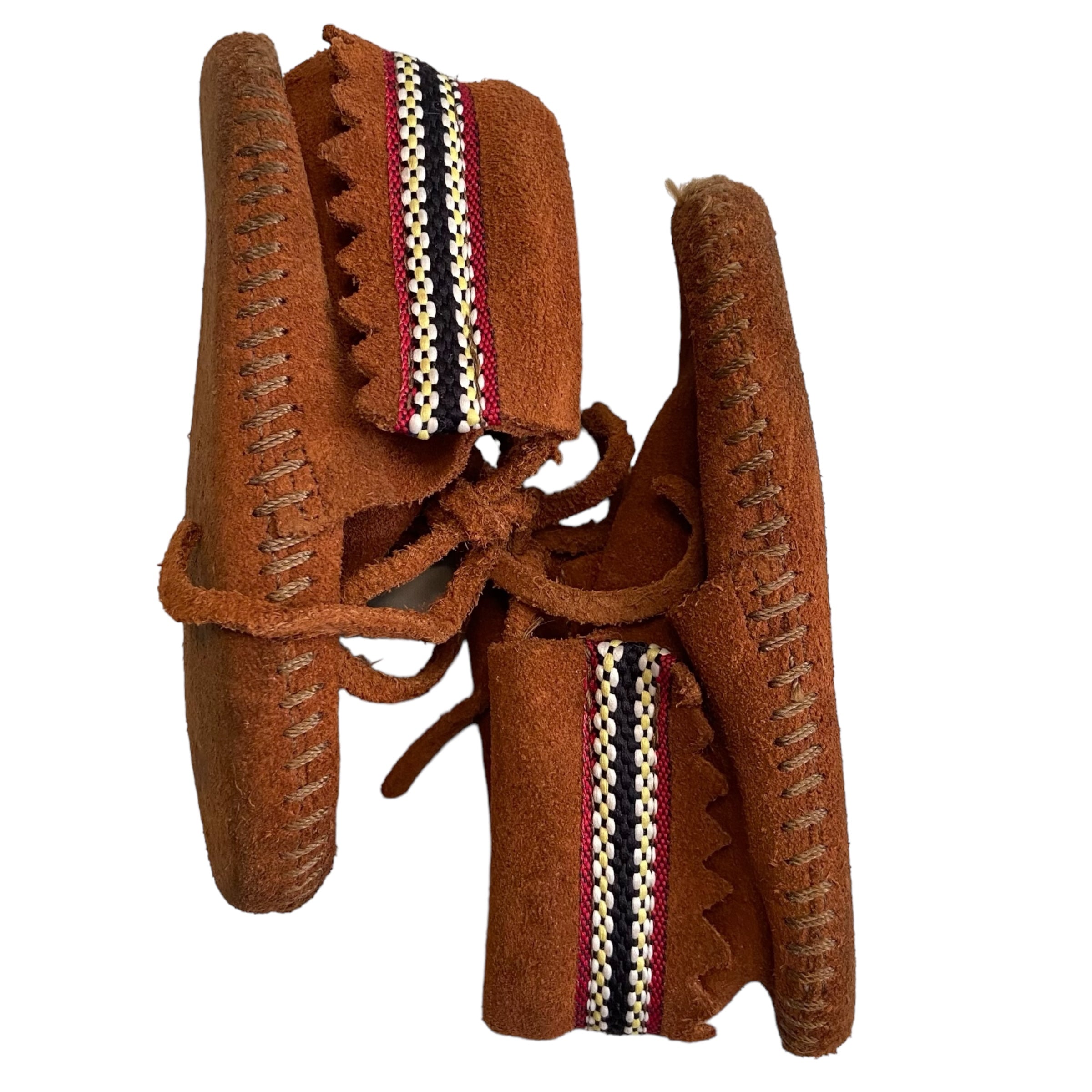 Minnetonka Moccasins, Size 6US