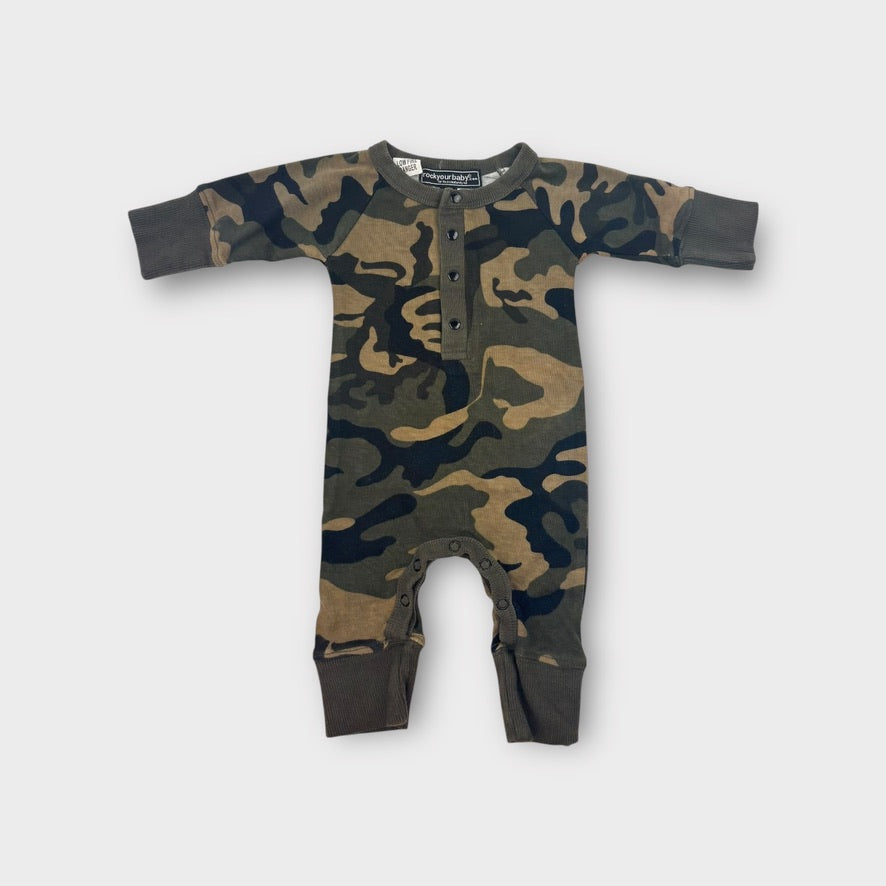 Rock Your Baby Camo Print Onesie, Size 000