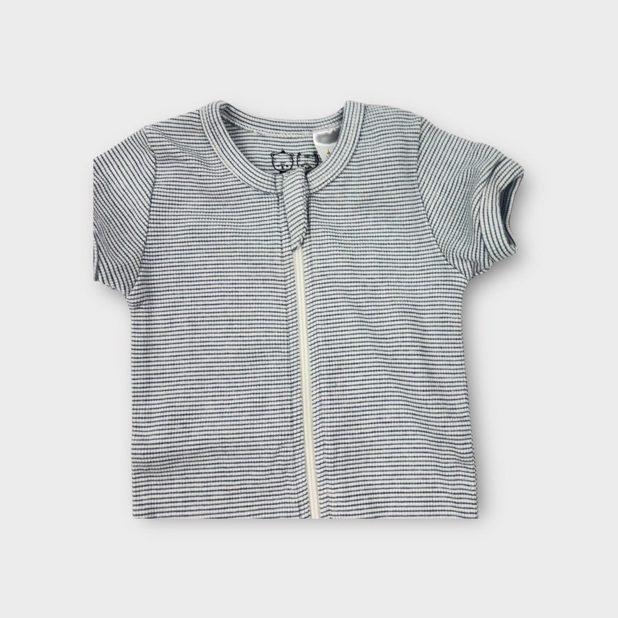 Wilson & Frenchy Short Sleeve Onesie Bundle, Size 0