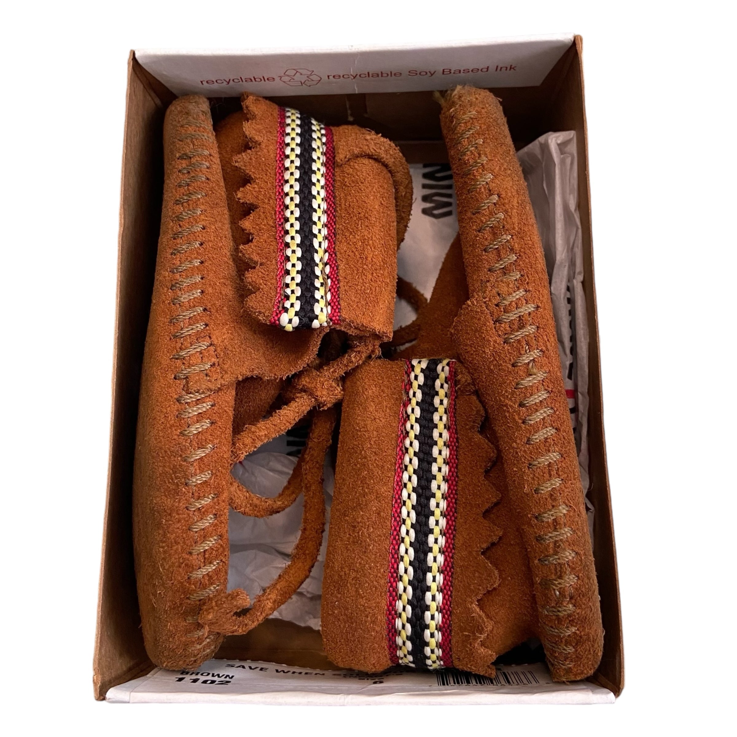 Minnetonka Moccasins, Size 6US