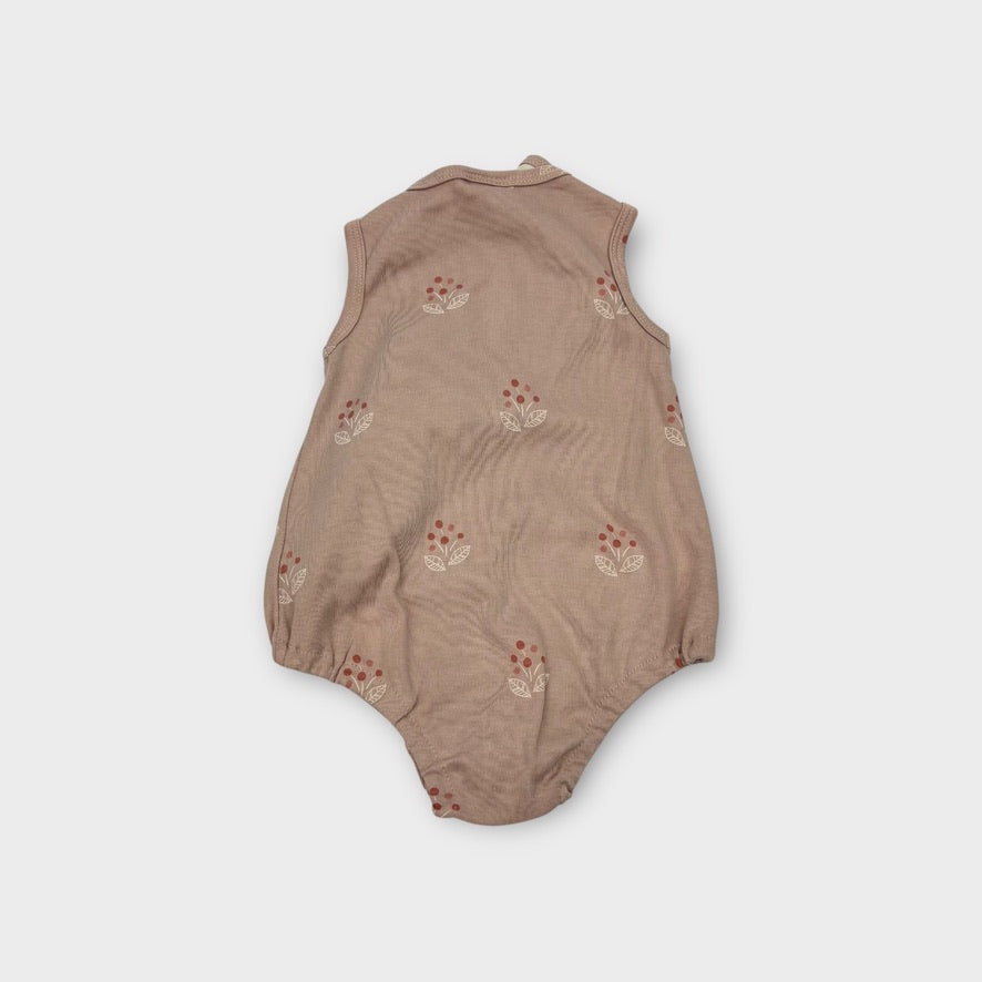 Little Bundle Bird Bodysuit and Bib Set, Size 000