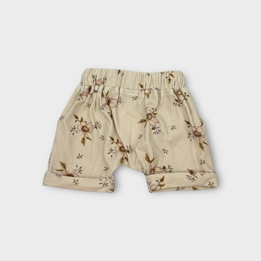 Piper Bug Floral Shorts, Size NB