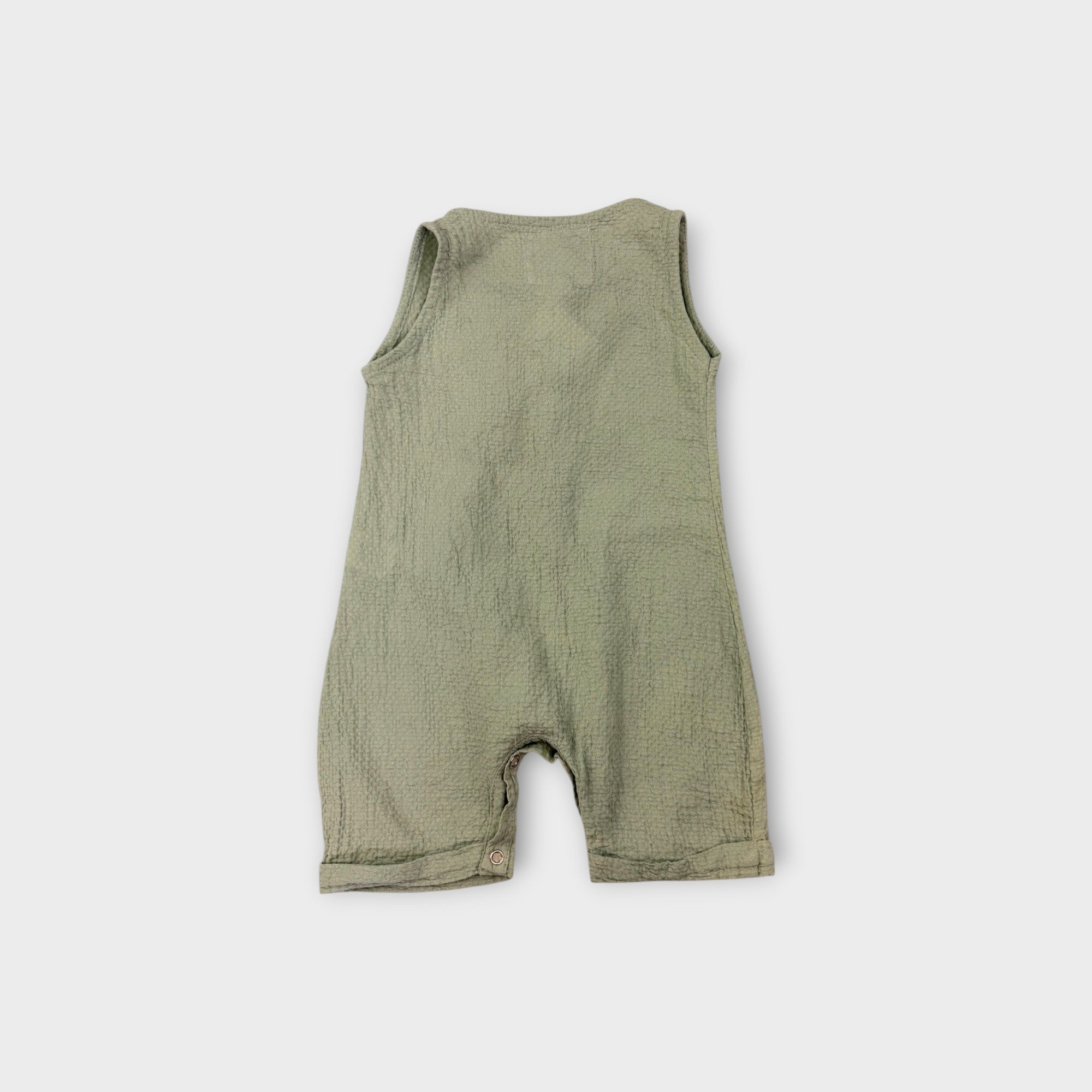 Olas Mini Seersucker Romper, Size 000