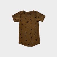 Jamie Kay Brown Moon & Star T-Shirt, Size 3