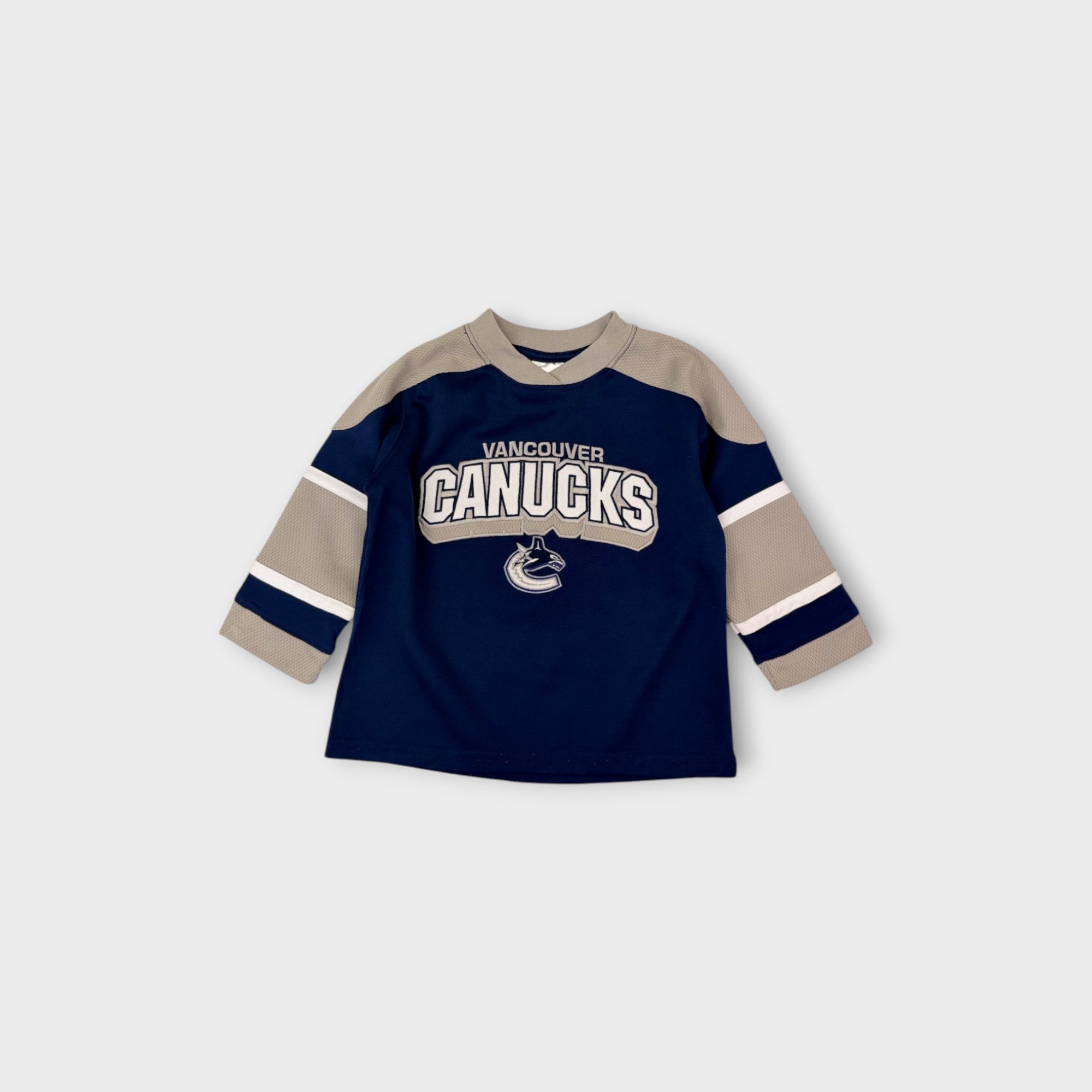 Vintage NHL Mighty Mac Vancouver Canucks Jersey, Size 2