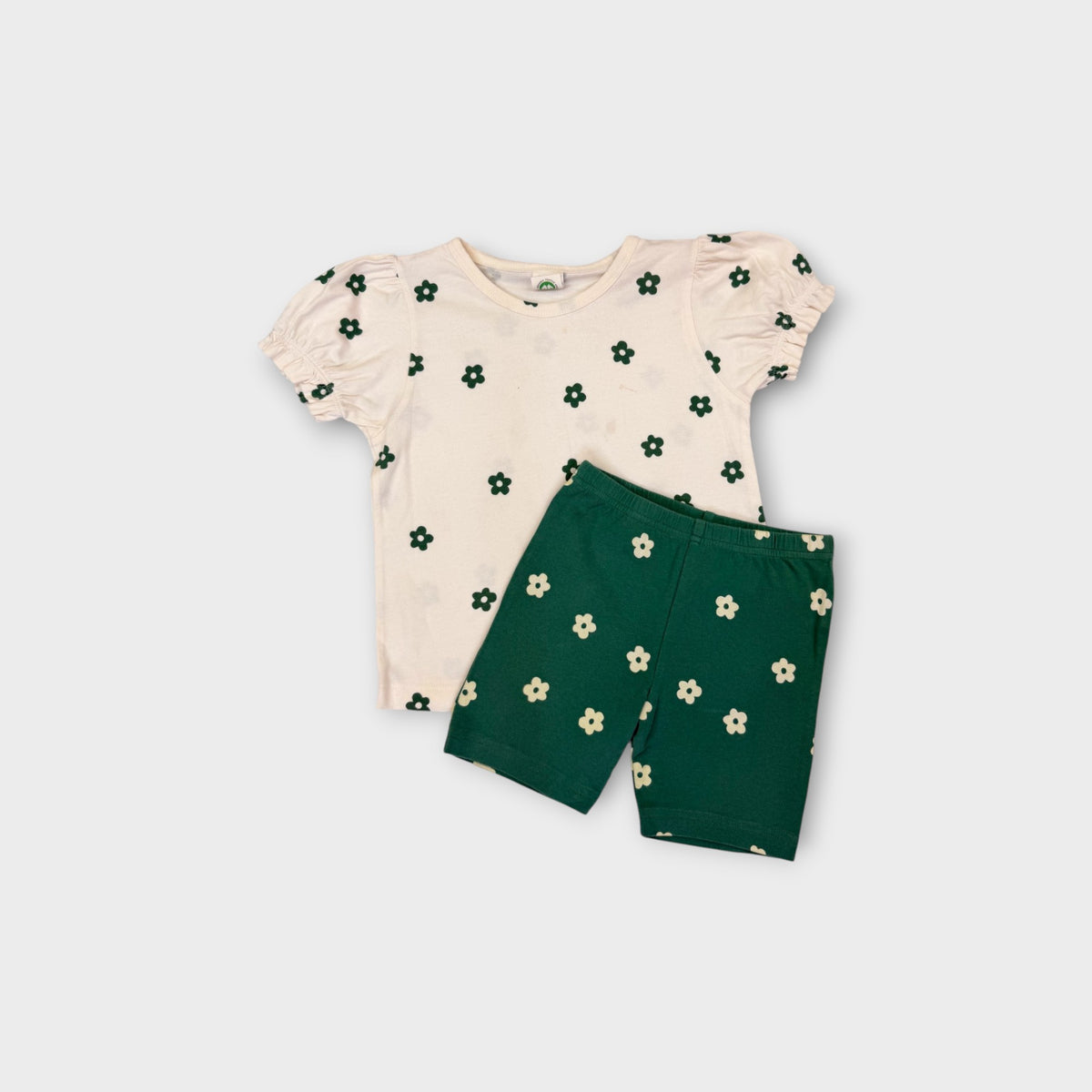 Nature Baby Top and Shorts Set, Size 4