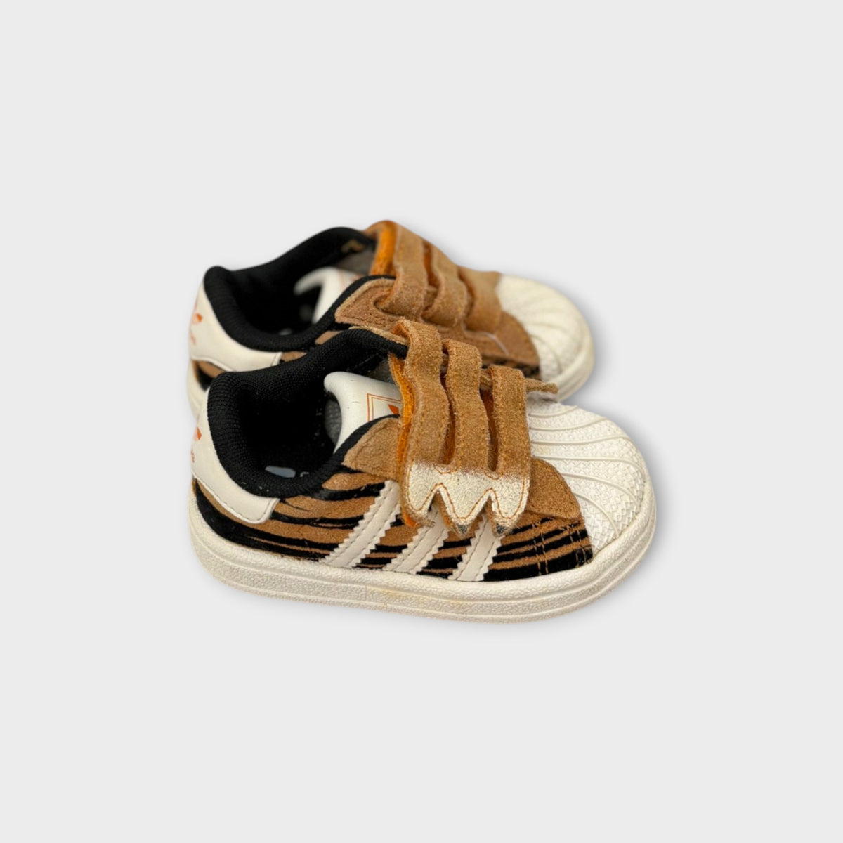 Adidas Tiger Stripe Sneaker, Size EU 19