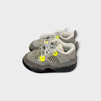 Nike Air Jordan IV 95 Neon Sneakers, Size EU 26