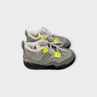 Nike Air Jordan IV 95 Neon Sneakers, Size EU 26