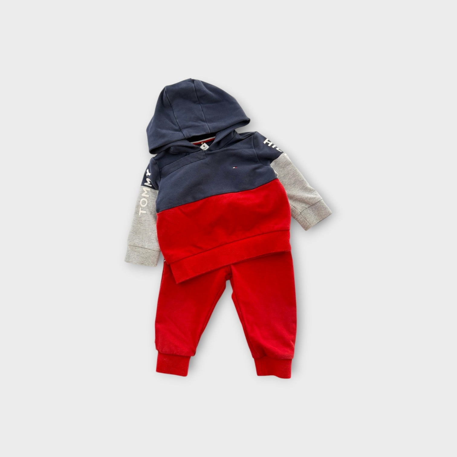 TH Colour Block Sweatsuit Set, Size 00