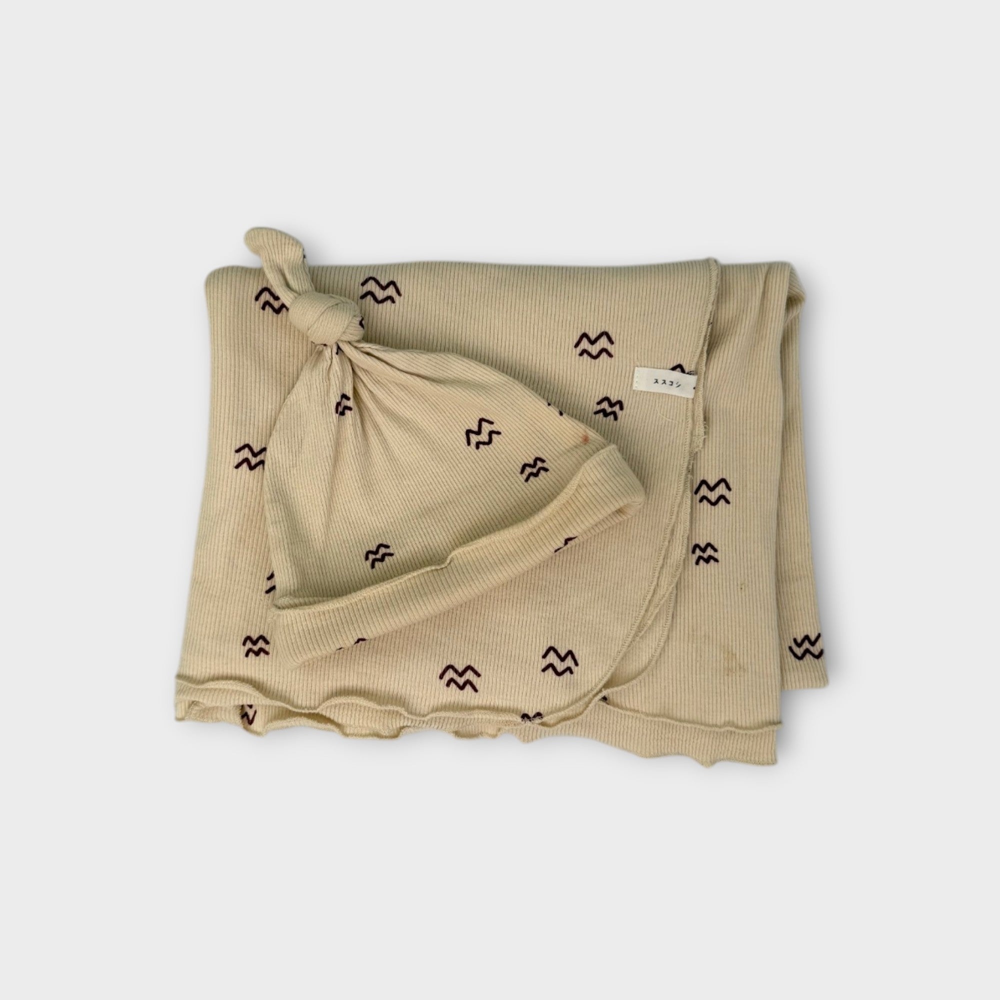 Susukoshi Wrap & Beanie Set
