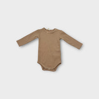 Quincy Mae Beige Ribbed Bodysuit, Size 000