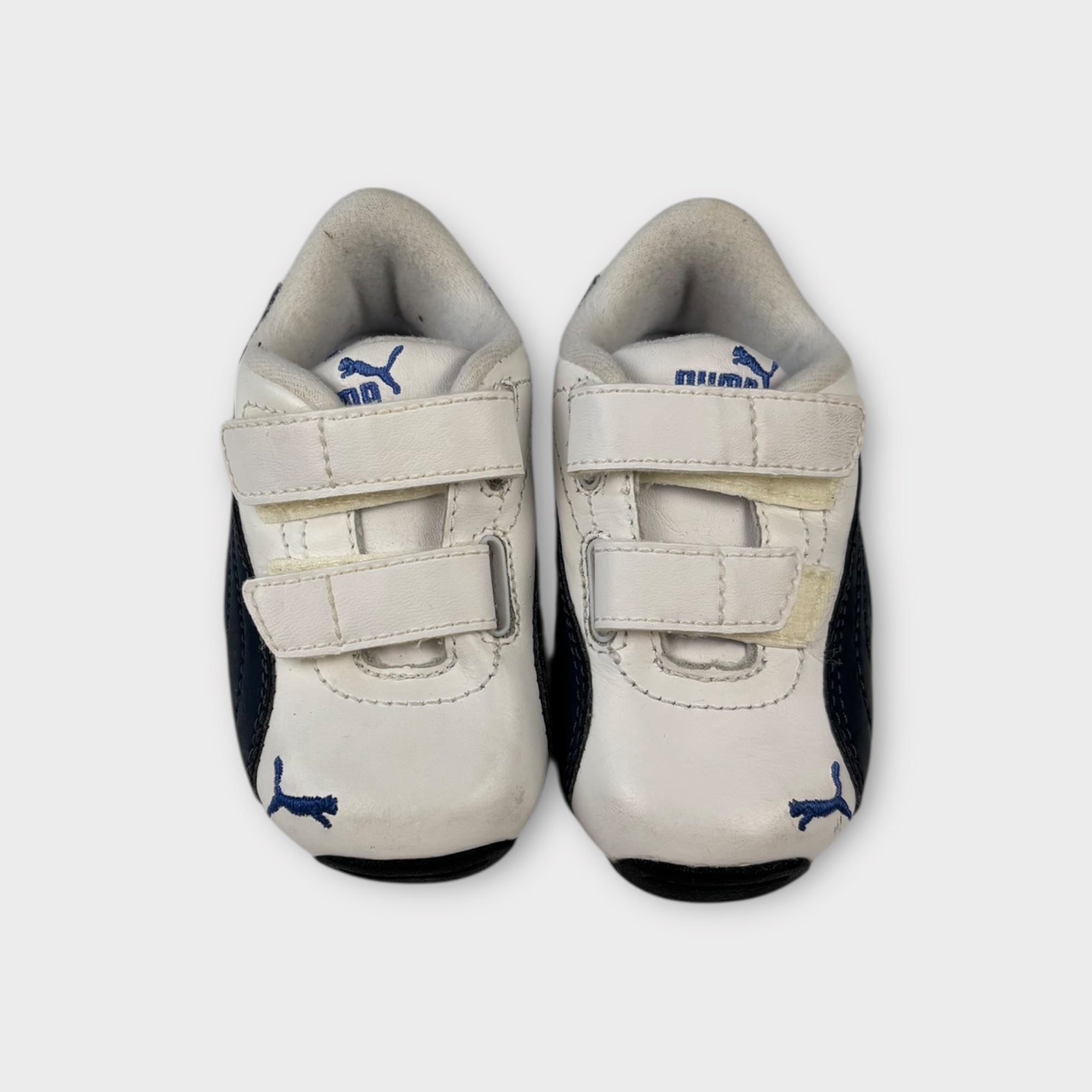 Puma Vikky Sneakers, Size EU 19