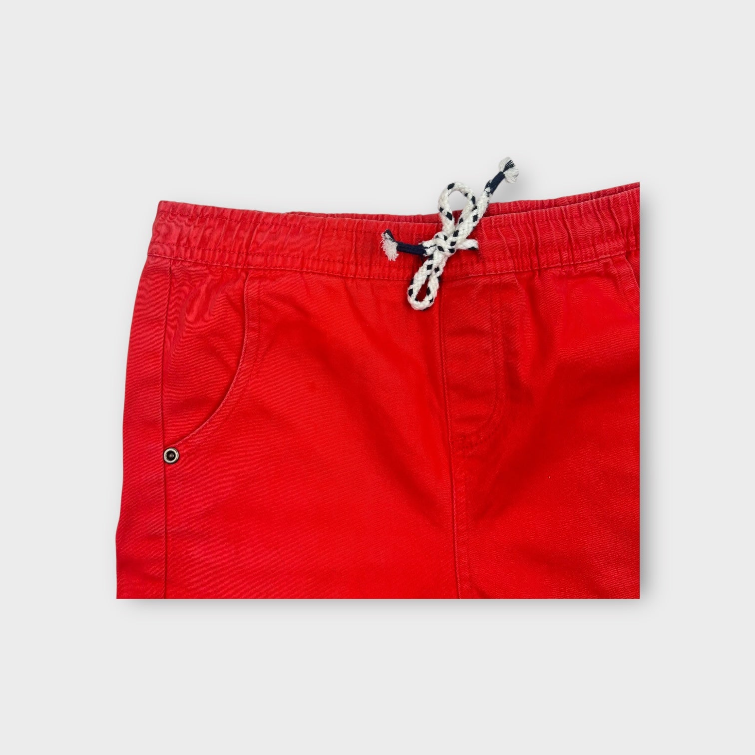 Seed Red Shorts, Size 10