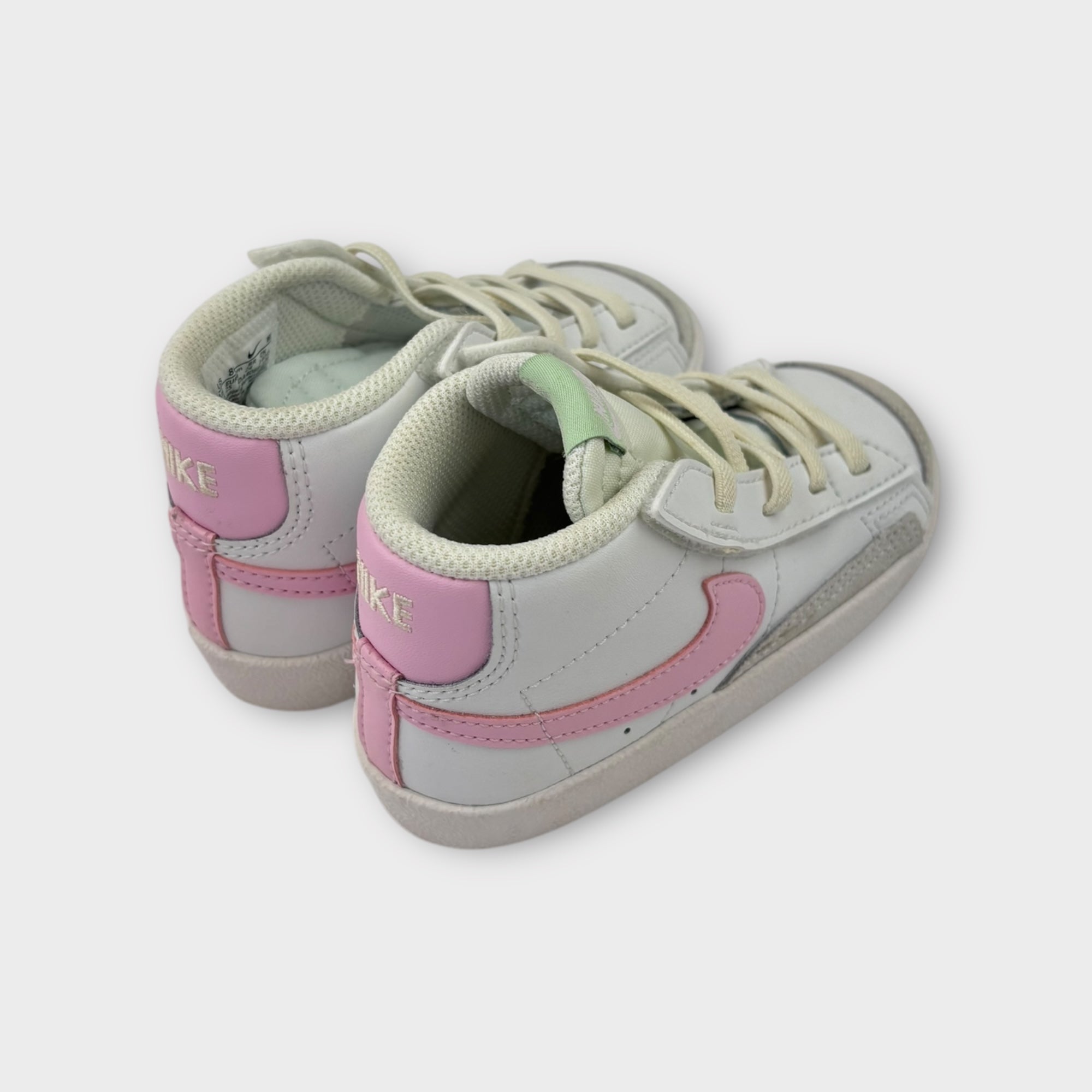 Blaze Sneakers, Size EU 25