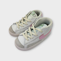 Blaze Sneakers, Size EU 25