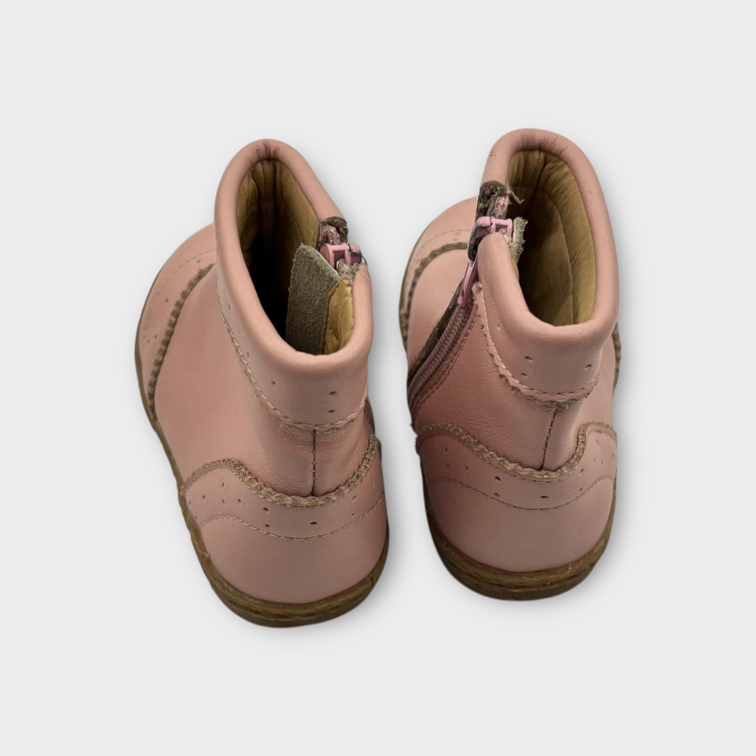 Walnut Melbourne Pink Leather Boots, Size EU 24