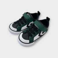 Converse Pro Blaze Sneakers, Size EU 21